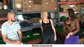 Preview 1 of Seachhidden My Momm - d. with sex for cash 9