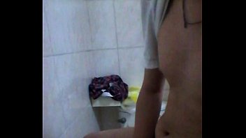 Preview 2 of First Time Girls Facking - 20150221 121335[1]