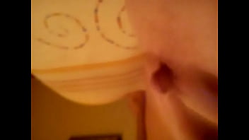 Preview 2 of Dady Crascom - mi amiga se toca pensando en mi