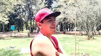 Preview 3 of Macam Sedap - Mim&aacute_ndome en el parque publico
