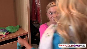 Preview 1 of Selp Porn - Petite Dakota Skye being facialized