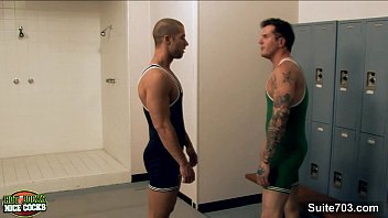 Preview 1 of 4ib Drs - Horny jocks fuck in 3some in locker room