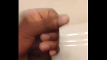 Preview 2 of Bachhi Ka Xxx Video S - Mandingo cumshot part 1