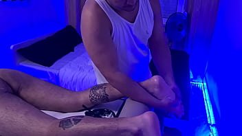 Preview 2 of Sex Pee Scat Femdom - 43 - MASSAGEM  LIBIDO NO GAROTO DOTADO DE LISBOA