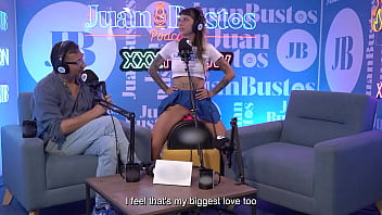 Preview 3 of Ben 10 Xxxvidoe - 8 orgasmos de Esencia Migrante LATINA de GRAN CULO termina haciendo GARGANTA PROFUNDA en Juan Bustos Podcast