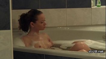 Preview 2 of Tugas Sentando - amateur teen couple having sex