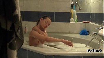Preview 1 of Tugas Sentando - amateur teen couple having sex