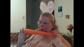 Preview 1 of Xuvl Jswm Tcy - easter vids 007.MOV