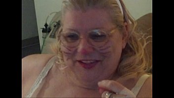 Preview 4 of Xuvl Jswm Tcy - easter vids 007.MOV