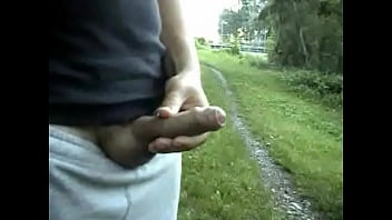 Preview 3 of Girl Gray - batendo punheta na estrada