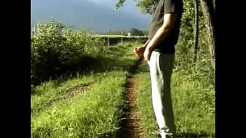 Preview 4 of Girl Gray - batendo punheta na estrada