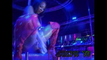 Preview 4 of Analxx Vidoe - Porn Star ROXY RENOLDS Shows us the Goodies  Sub 0 World Uncut