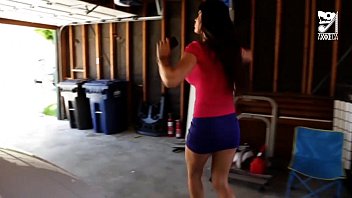 Preview 2 of Celsei - Porno Mexicano exterminator seduces the hottest MILF with big tits!! Eva Karera