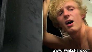 Preview 1 of Seachjav He Next - Twink movie Even straight muscle boys like Brock Landon can&#039_t reject