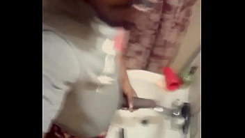 Preview 1 of Banyo Voyeur - 10976834 1783082388582641 656863867 n
