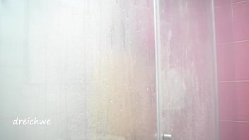 Preview 4 of Keilo Va - hot bath in the shower