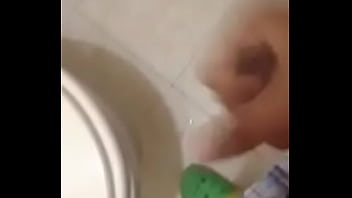 Preview 2 of Free Nude Teen Sex - Despues de estar bien exitado me vote