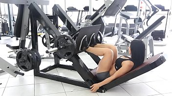 Preview 2 of Teen Wfie - Eva Andressa Super SEXY Workout - Leg Press
