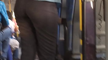 Preview 3 of Docter Nars - lindo culito en el bus