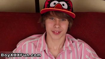 Preview 1 of Girl Having Sex Wirh Animals - Gay fuck Jade masturbates his fat cock,  paws his abs and thumbs his