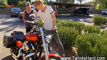 Preview 1 of Dp Mom Sexy - Hardcore gay If you want to witness a lovely guy like Preston give it
