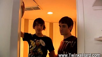 Preview 1 of Big Human Being Porn Vedio - Gay sex Dean Holland and Nathan Stratus both take turns servicing