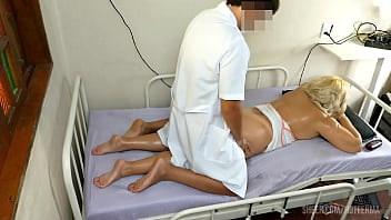 Preview 3 of Kannada Sex Anty - Casada fodida na casa de massagem