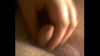 Preview 1 of Fille Branle Papa - cum on tits