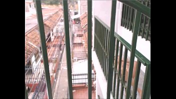 Preview 3 of Minha Pantera - desnuda en el balcon