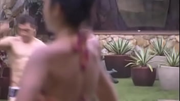 Preview 1 of Exited Son - BBB15 Cezar e Luan jogando bola de sunga