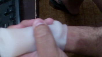 Preview 2 of Furiously Sarina - eu brincando com o masturbador