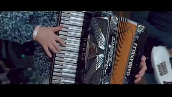 Preview 4 of Sara Gon Brezzer Com Video - El del palenque - En Vivo - Los alegres del barranco