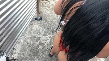 Preview 3 of Bigg G - Grabando a hermosas mujeres en el vestidor de la playa