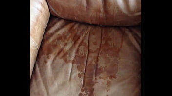 Preview 3 of Deutsch Frauen Orgasmus - Pissing on a Leather chair
