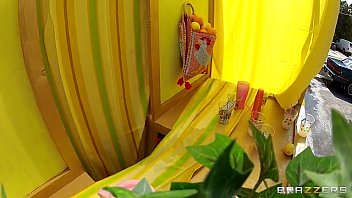 Preview 4 of Big Natural Tit Achool Girl - Free Brazzers videos tube - Brazzers mobile video sex  Fresh Jynx Juice - It&#039_s a beautiful day