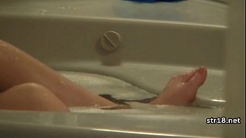 Preview 1 of Aku Squirting - Tight Young Model 1st Amateur Video