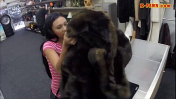 Preview 1 of Indain Girl Twerking - Cute amateur gal selling her old coat and fucked by pawn man