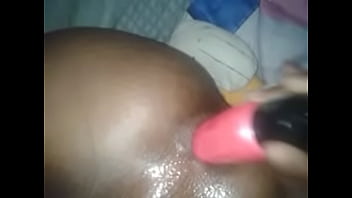 Preview 2 of Cojidas Ass - jugando en la cama