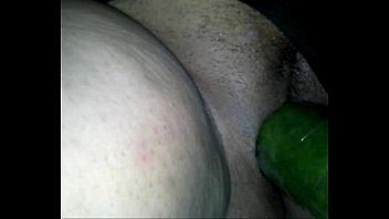 Preview 1 of Hd Hindi Dabing - mi esposa come pepino