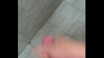Preview 1 of Gay Arab Sucking - VID 20150117 195410