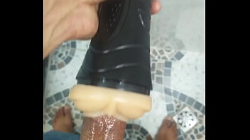 Preview 1 of Hanshik Xxx - METENDO GOSTOSINHO NO SIMULADOR VAGINAL