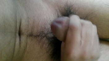 Preview 1 of Allevatori - Jovencito se masturba y se viene rico!!