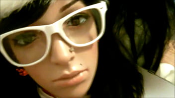 Preview 2 of Mr Bamboo Elle - Mannequin Cum Facial 1