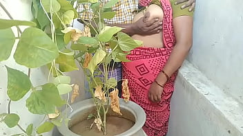 Preview 2 of Xnxx Priynka Karki - indian house woife sex with house woner homemade