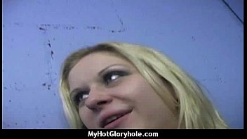 Preview 3 of Goldgizz Ss - Horny ebony suck the juice from big white gloryhole 1