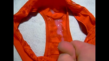 Preview 4 of Ensest Game - roter Slip mit Sperma.AVI