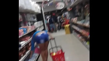 Preview 3 of Teen Girls And Mom Fuck - culo en super mercado de san miguelito