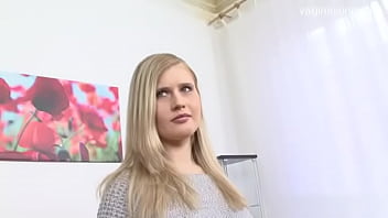 Preview 1 of Awestruck Public Fucking - Horny wife deep pussy fuck