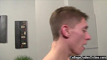 Preview 4 of Teen Valentina Mappi Amalsex - Gay movie Kellan makes sure that every inch of Bryans weenie is