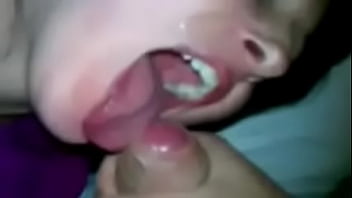 Preview 3 of 3gp Adult Tube - Sexy girlfriend gets a face load at sneakyxxx.com